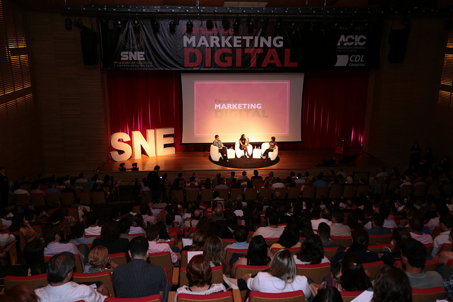Fórum de Marketing Digital reúne cerca de 540 pessoas
