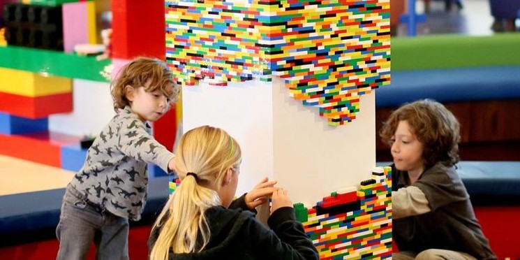 O que faz do Lego um brinquedo além do seu tempo