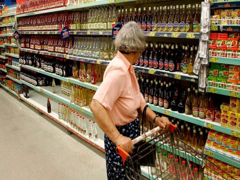 Inflação fica em 0,28% em novembro puxada por alimentos, diz IBGE